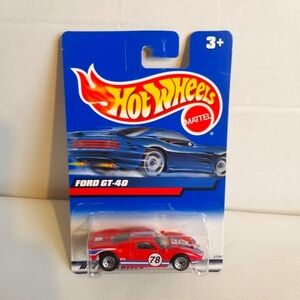 Red Ford GT-40  1:64 Scale Diecast Hot Wheels Toy Car New
